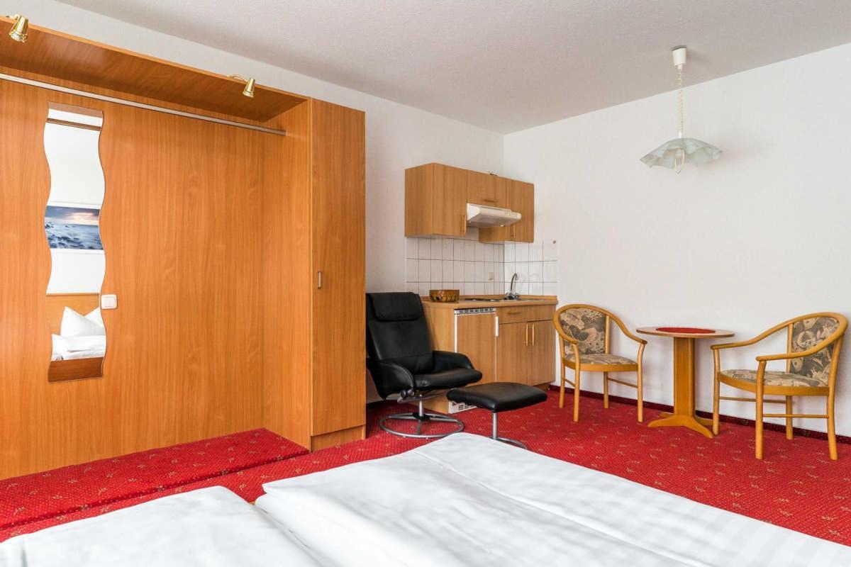 Hotel Am Brauhaus Waren  Ngoại thất bức ảnh