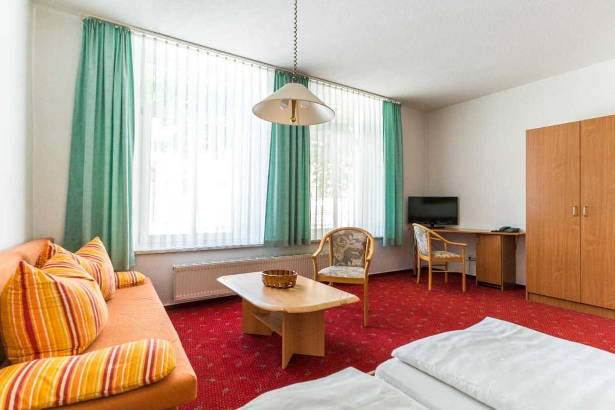 Hotel Am Brauhaus Waren  Ngoại thất bức ảnh